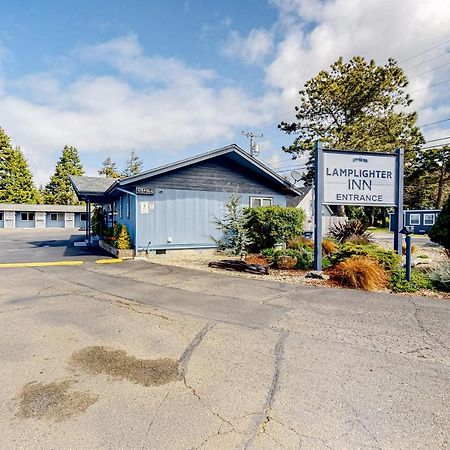 Lamplighter Inn Bandon Exterior photo